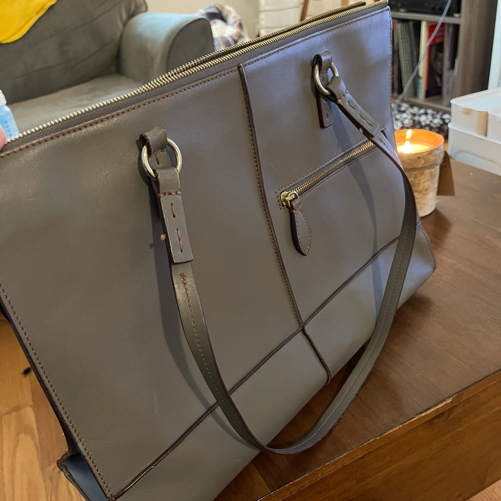 Dooney & Bourke Grey Leather Purse